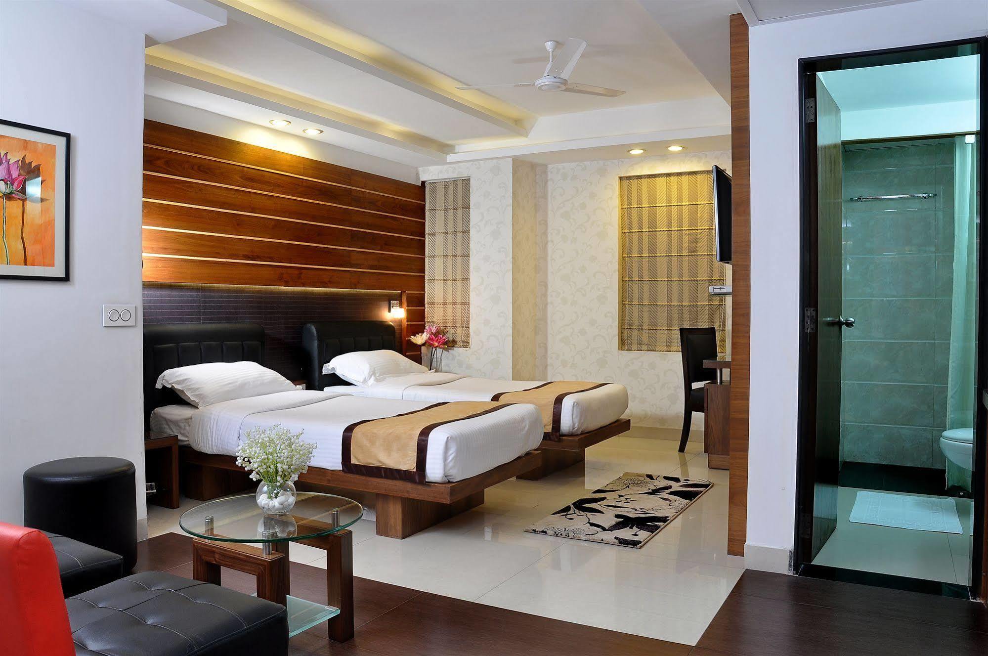 Hotel Niharika Kalkata Exteriér fotografie